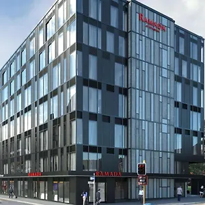 ホテル Ramada By Wyndham Taranaki Street