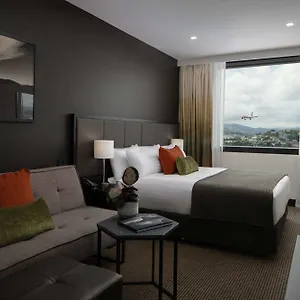 ホテル Rydges Airport