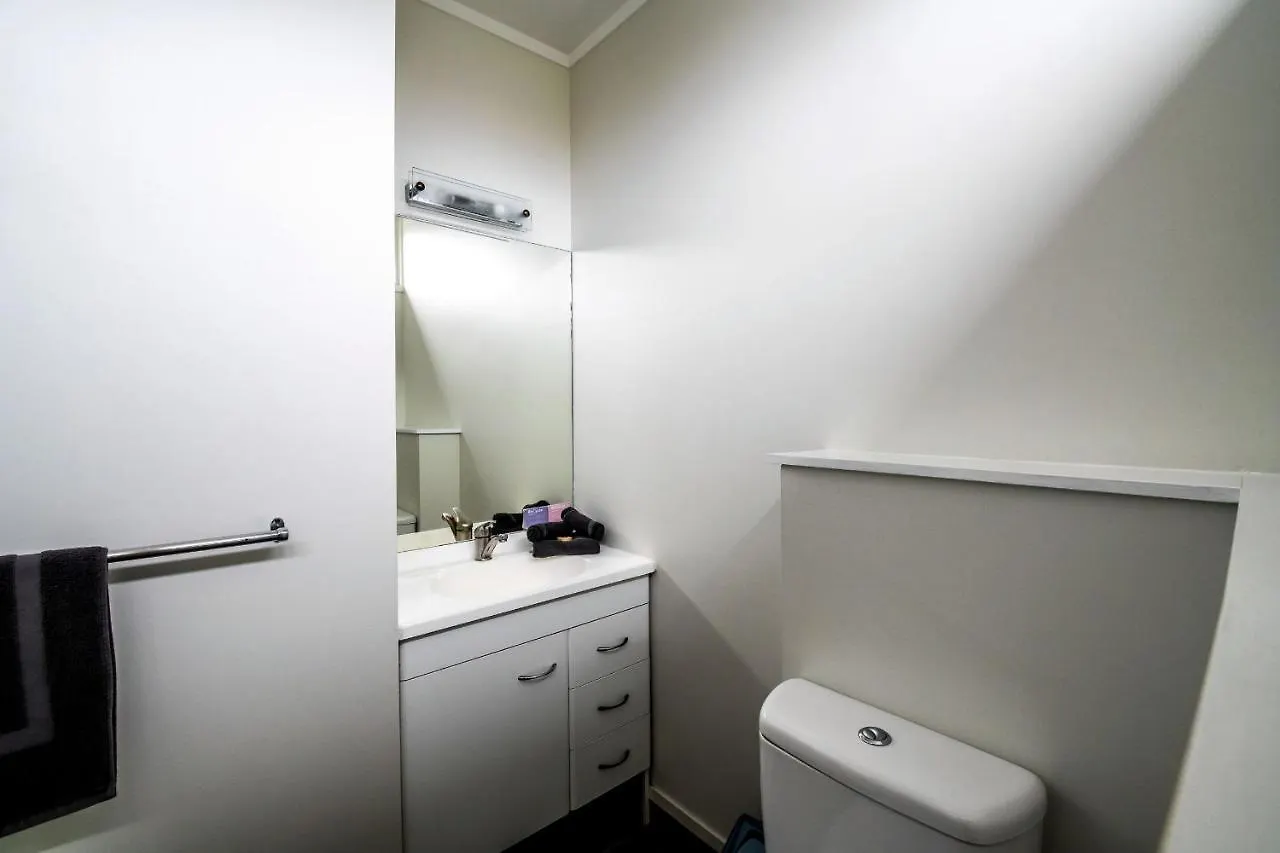 רוטורואה Aura Accommodation 4*,  ניו זילנד